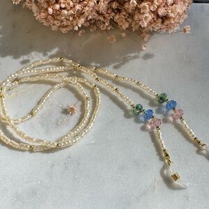 NWT beaded / crystal beaded Glasses chain